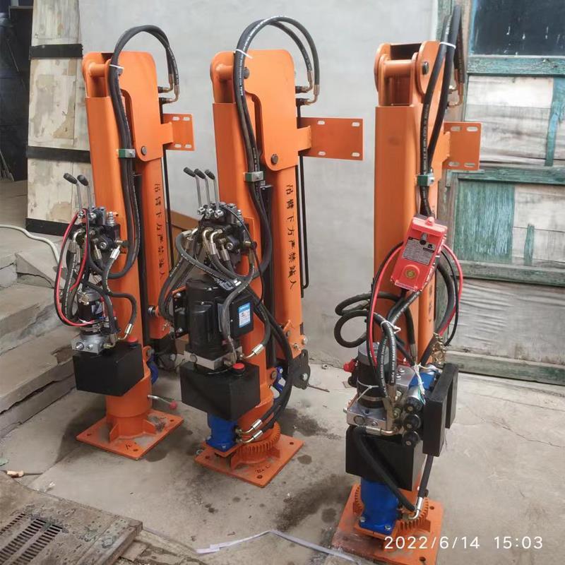 驿城区重汽蓝牌随车吊 3.2吨 国六动力强 液压驱动 农用自卸起重机